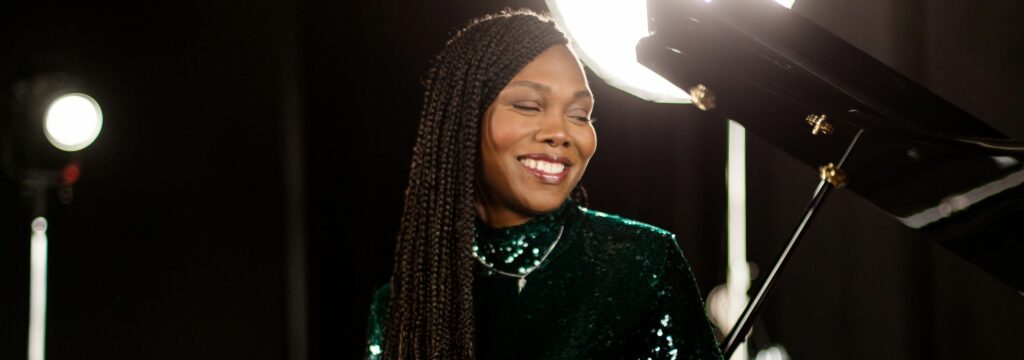 Kareen Guiock Thuram rendra hommage à Nina Simone.